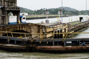 "Pelican" - Pedro Miguel lock, Panama Canal